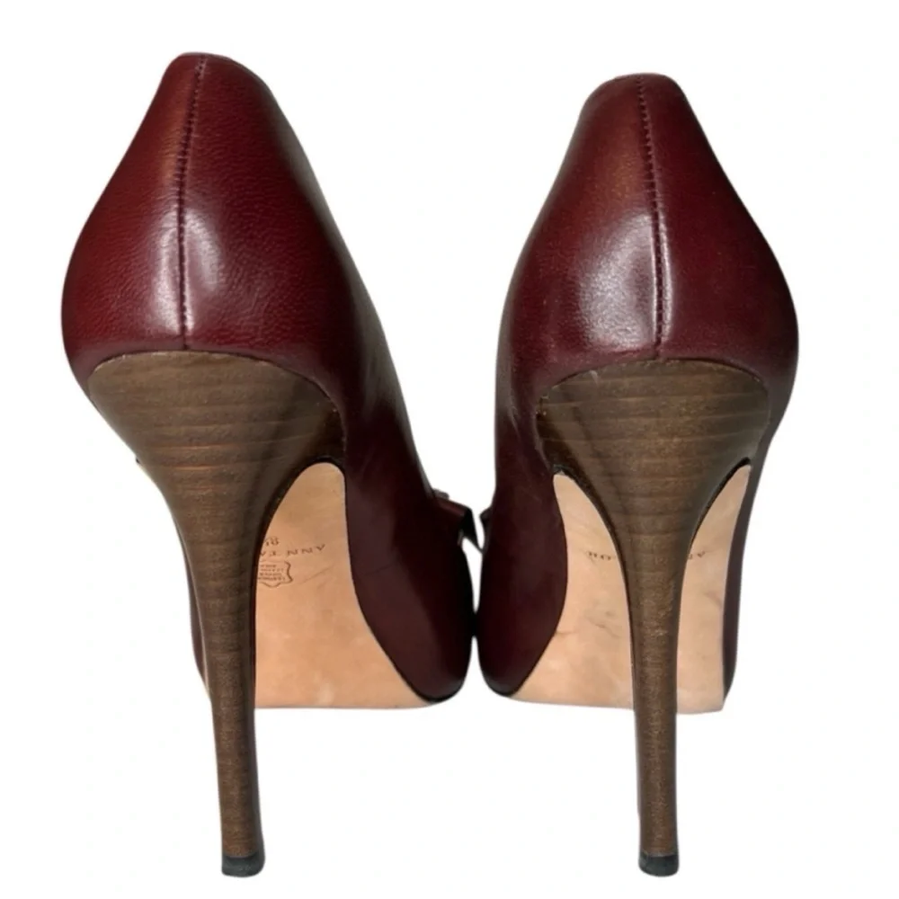 Ann Taylor Kiltie tassel cranberry wine red leather heel size 8.5-flaw